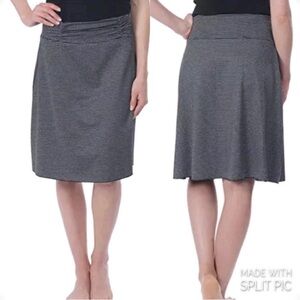 Tranquility Skirt Black/grey stripes medium new with tags knee length
